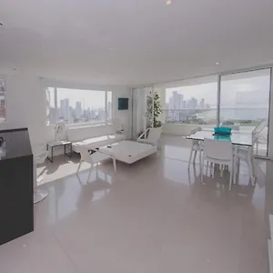  Apartamento 2tc19 Apartamento De 2 Alcobas Frente Al Mar Con Aire Acondicionado Y Wifi Para 6 Pesronas Colombia